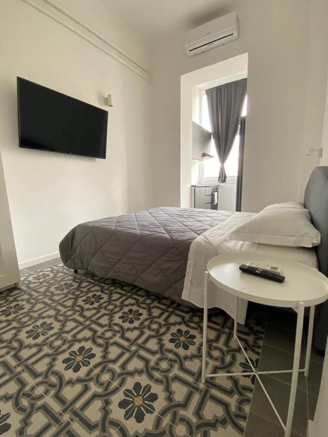 Bari Landlord 242 - Central Station Apartments Extérieur photo