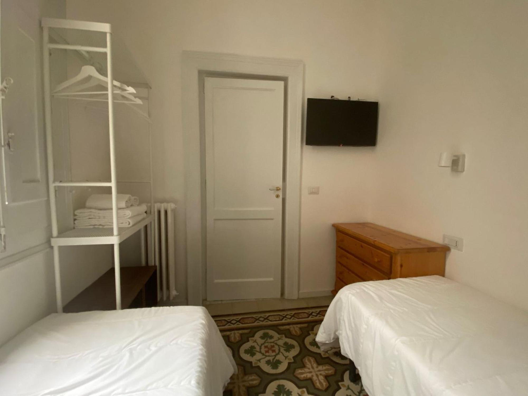Bari Landlord 242 - Central Station Apartments Extérieur photo