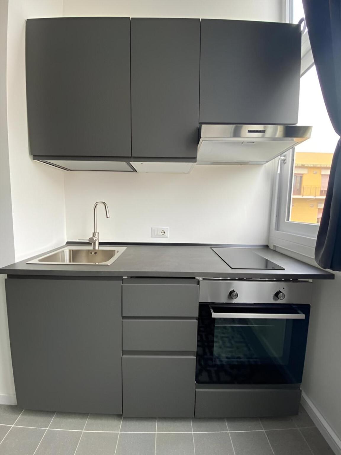 Bari Landlord 242 - Central Station Apartments Extérieur photo