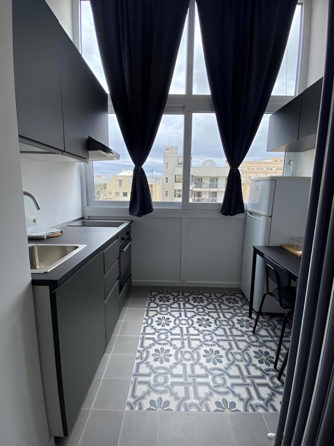 Bari Landlord 242 - Central Station Apartments Extérieur photo
