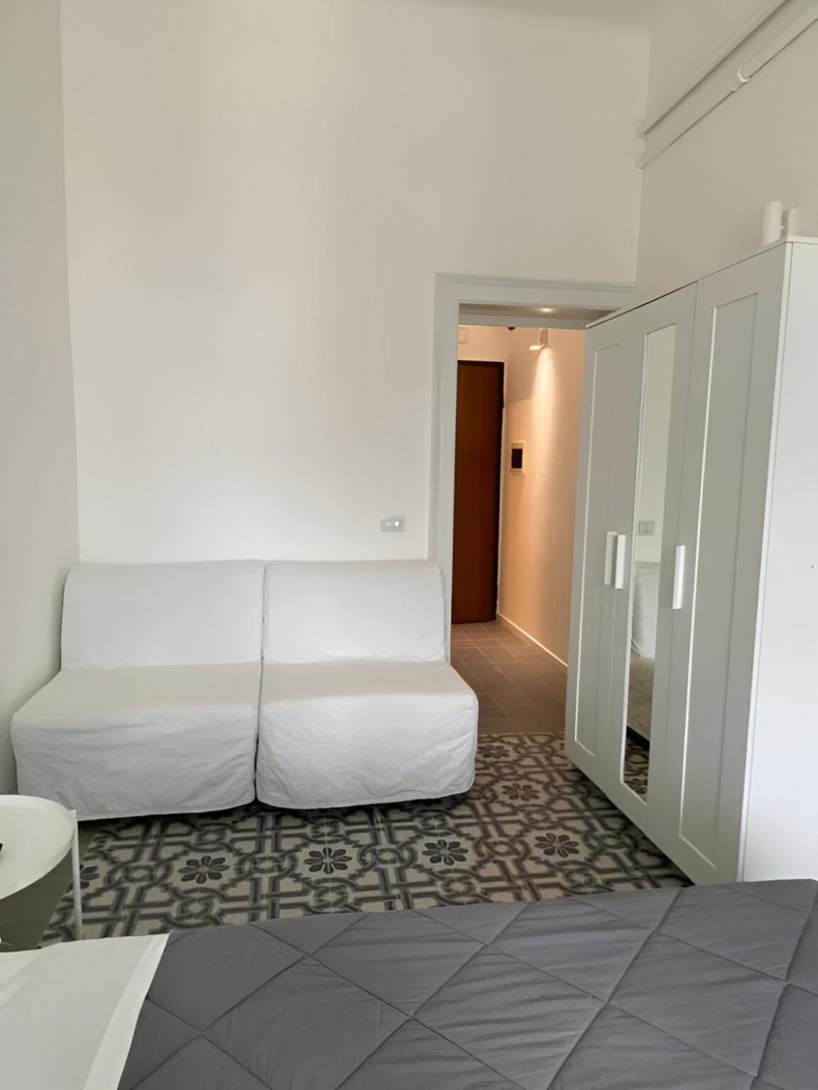 Bari Landlord 242 - Central Station Apartments Extérieur photo