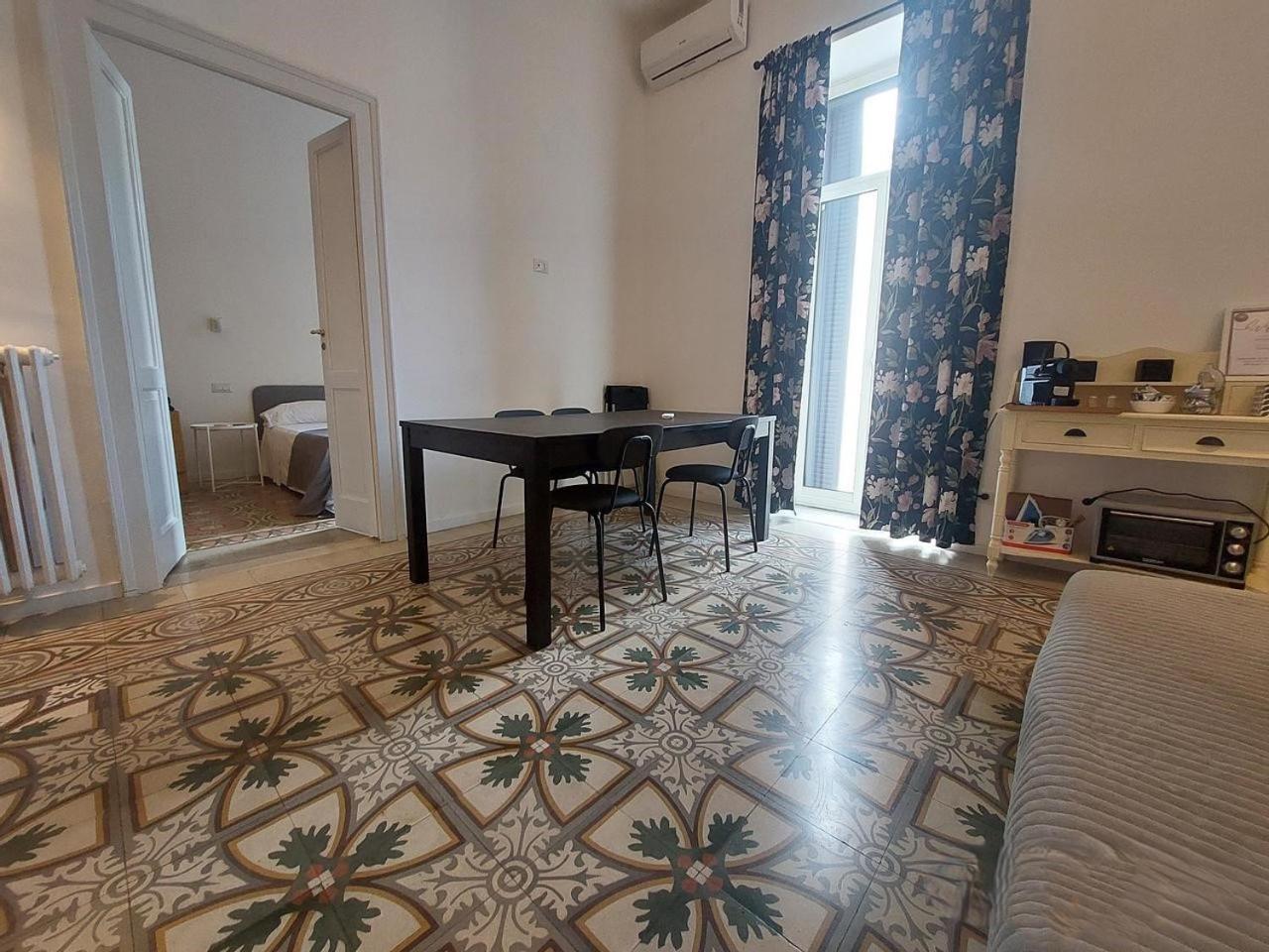 Bari Landlord 242 - Central Station Apartments Extérieur photo