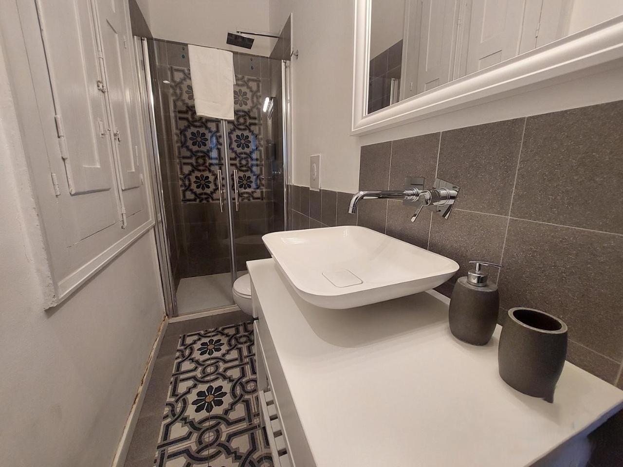 Bari Landlord 242 - Central Station Apartments Extérieur photo